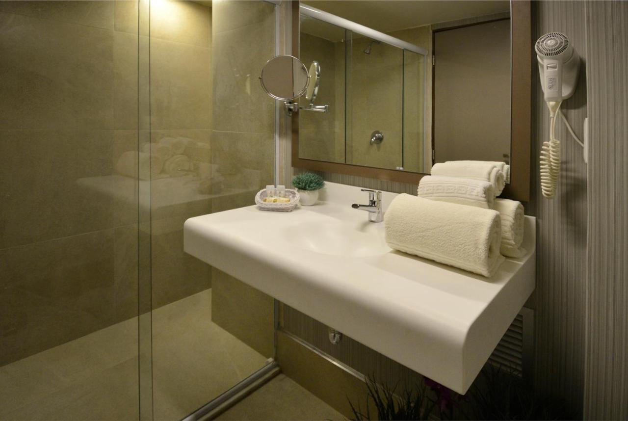 Quarto Deluxe com 2 Camas de Solteiro